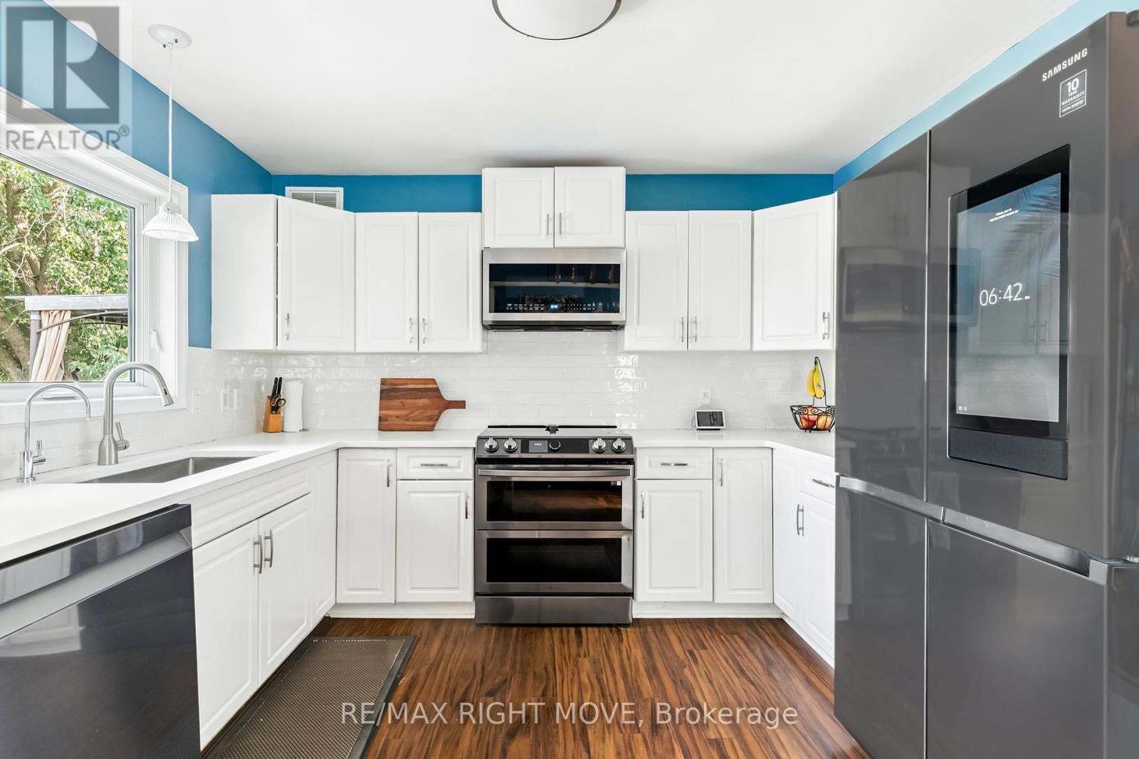 35 Cedar Bay Road, Kawartha Lakes (Carden), Ontario  L0K 1B0 - Photo 6 - X12777118