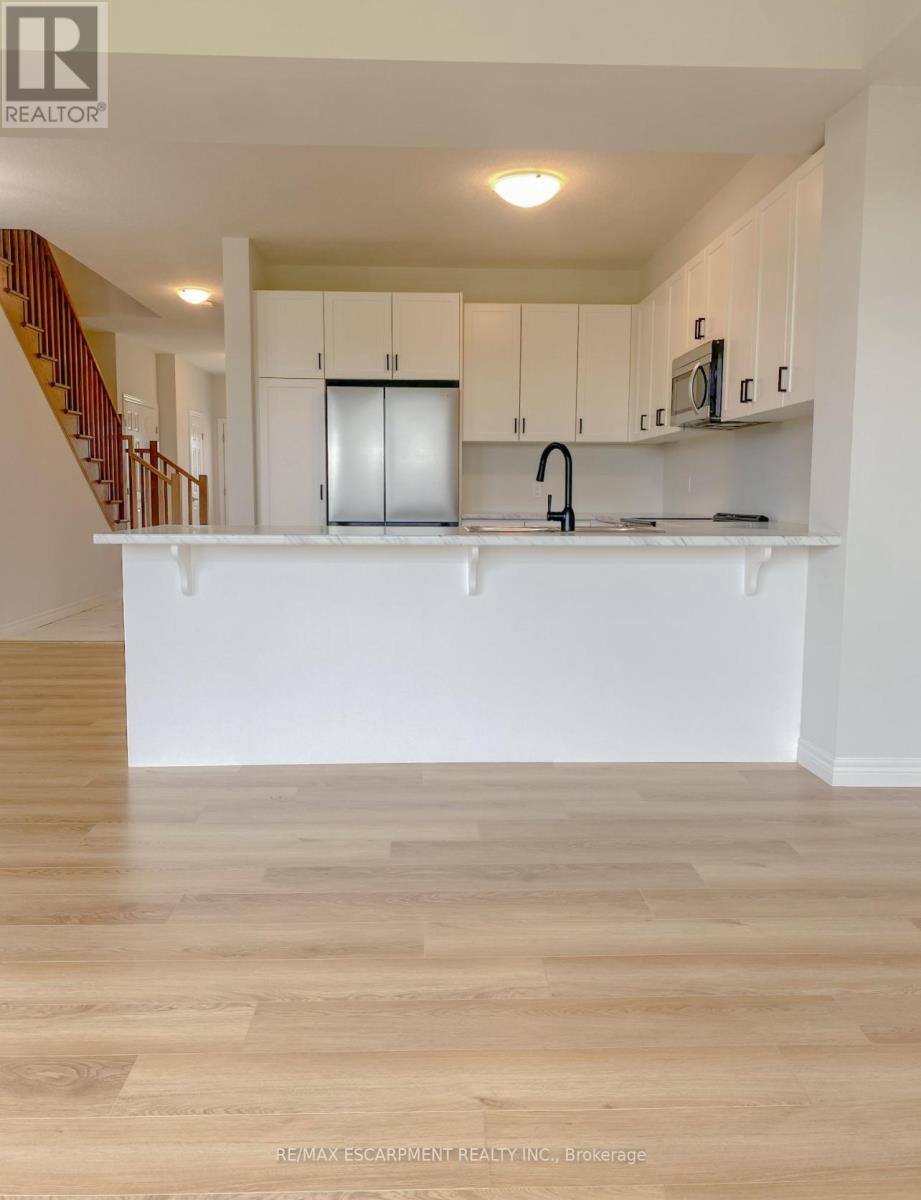 57 Lloyd Davies Way, Hamilton, Ontario  L0R 1C0 - Photo 12 - X12777124