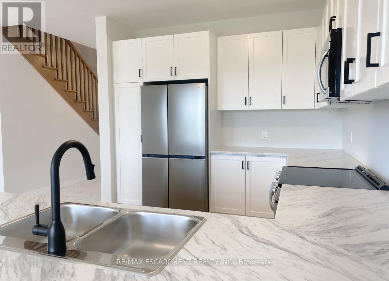 57 Lloyd Davies Way, Hamilton, Ontario  L0R 1C0 - Photo 9 - X12777124