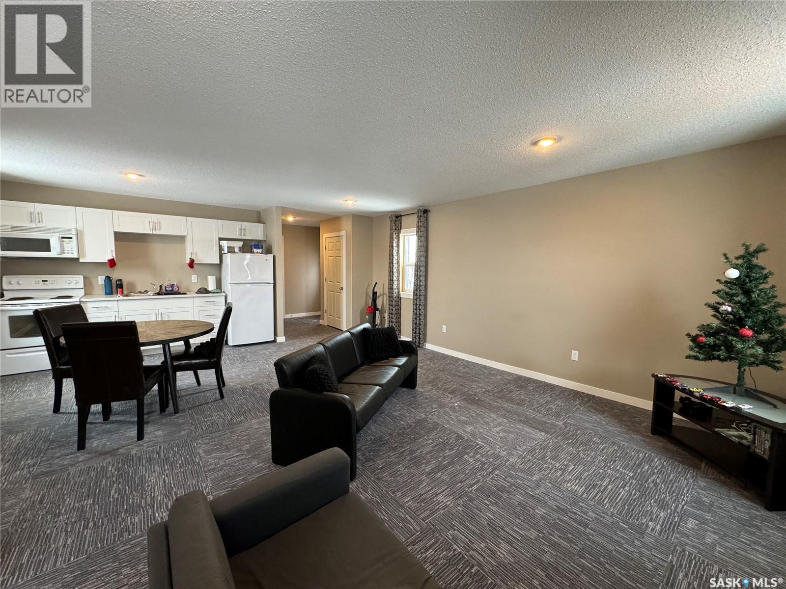 104 2nd Avenue W, Biggar, Saskatchewan  S0K 0M0 - Photo 14 - SK027825