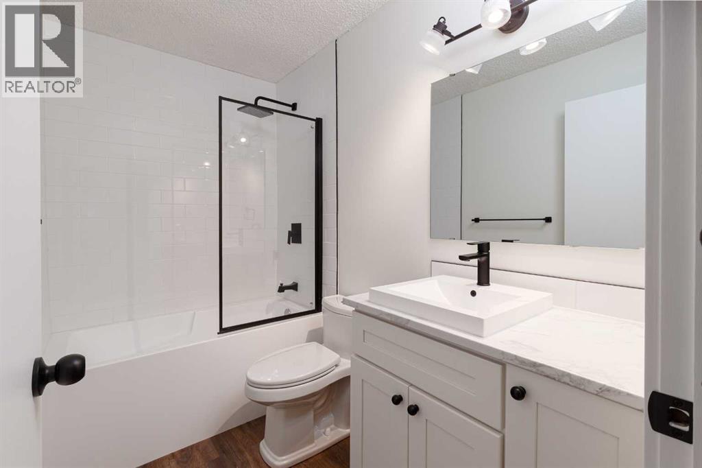 256 Queen Tamara Way Se, Calgary, Alberta  T2J 4E7 - Photo 26 - A2278377