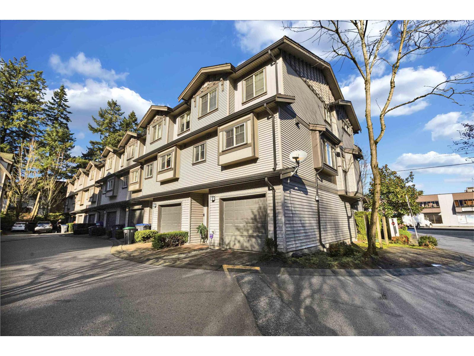 101 13368 72 Avenue, Surrey, British Columbia  V3W 2N6 - Photo 1 - R3087778