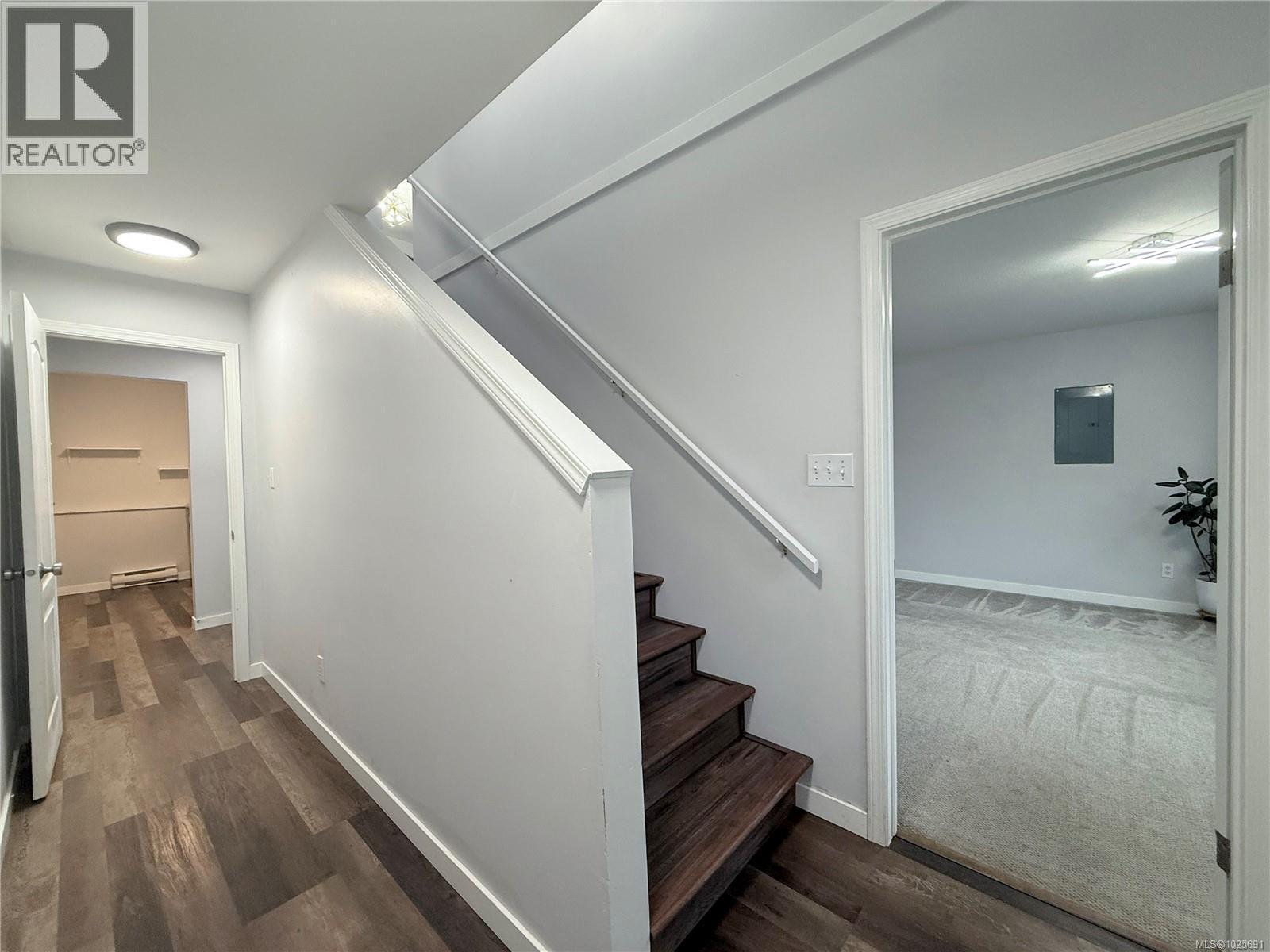 462 Candy Lane, Campbell River, British Columbia  V9W 7Y8 - Photo 3 - 1025691