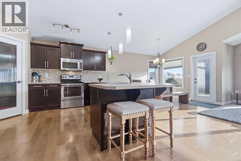 34 Cambridge Close, Blackfalds, Alberta  T4M 0A3 - Photo 5 - A2281202