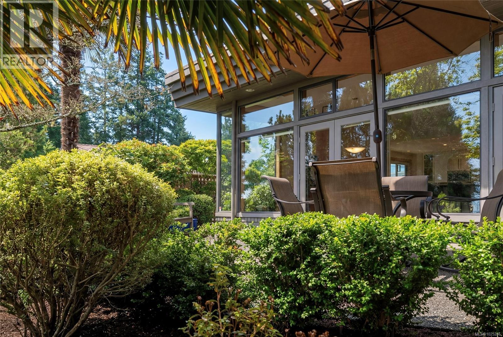 912 Walking Stick Lane, Saanich, British Columbia  V8Y 3H6 - Photo 15 - 1025246