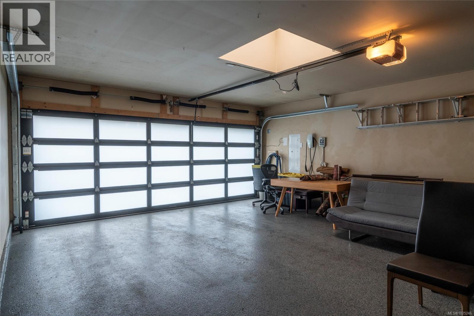 912 Walking Stick Lane, Saanich, British Columbia  V8Y 3H6 - Photo 34 - 1025246