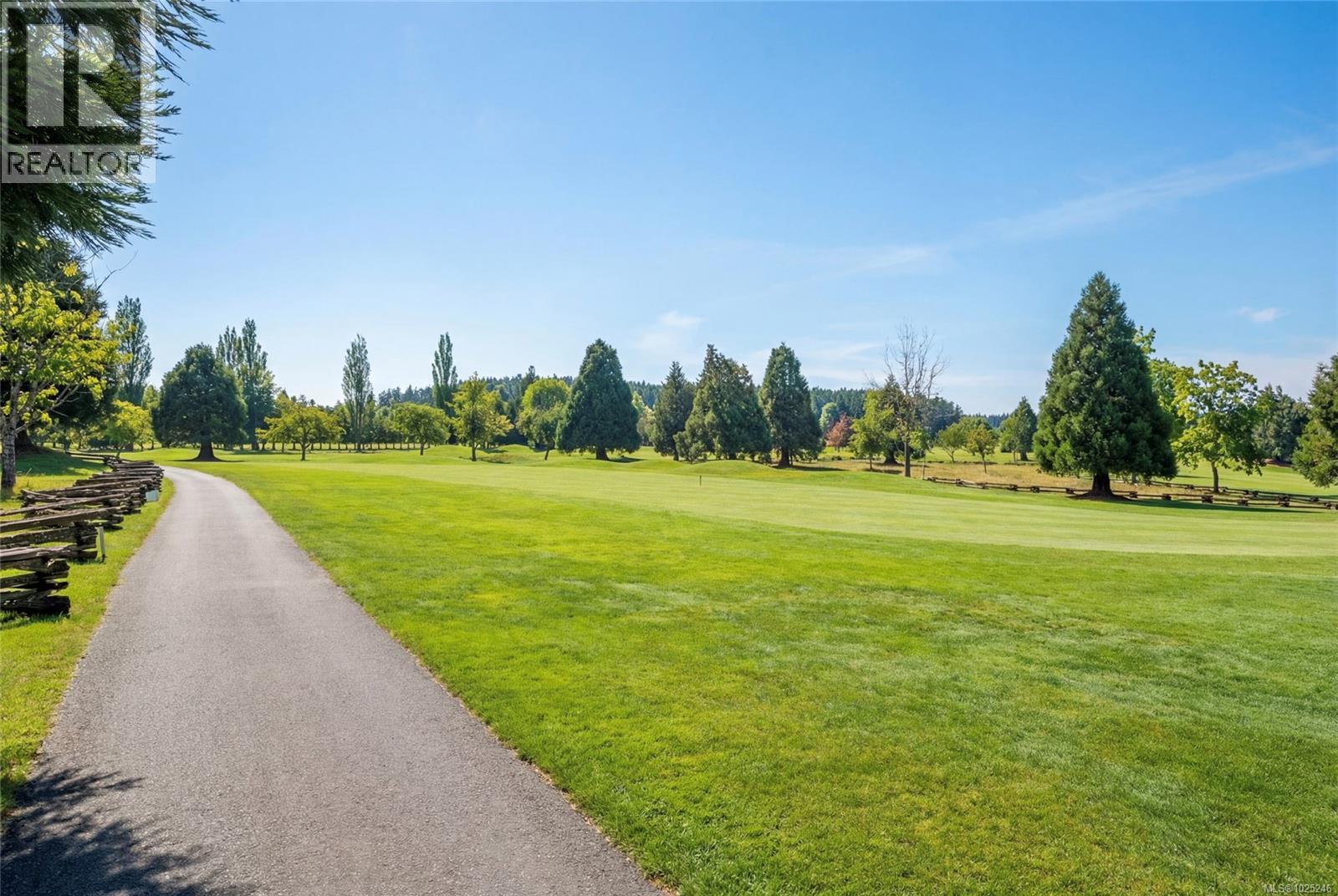 912 Walking Stick Lane, Saanich, British Columbia  V8Y 3H6 - Photo 45 - 1025246