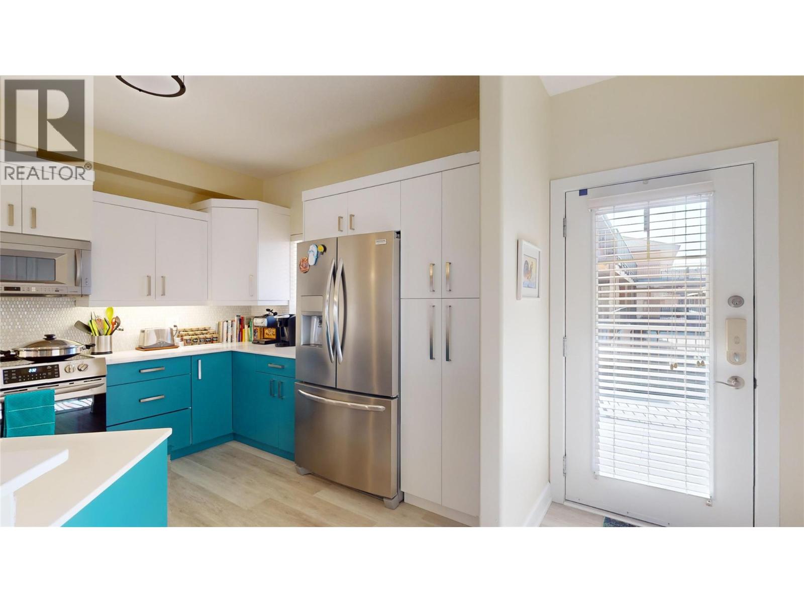 3996 Beach Avenue Unit# 205, Peachland, British Columbia  V0H 1X5 - Photo 2 - 10375565