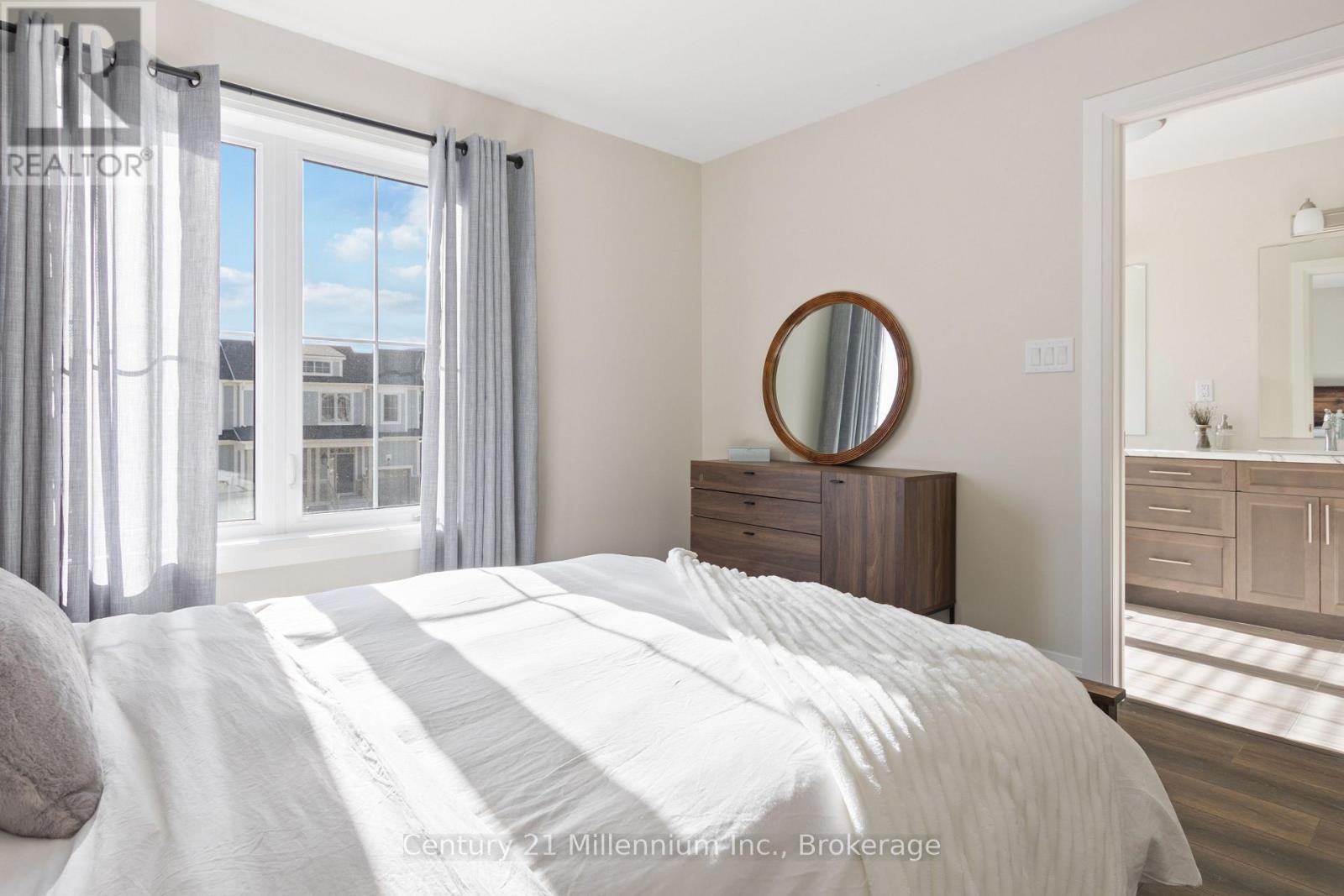 126 Courtland Street, Blue Mountains, Ontario  L9Y 5L8 - Photo 21 - X12777218