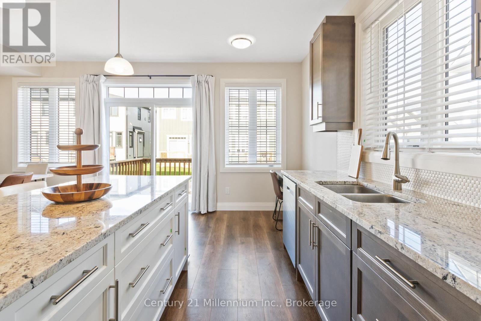 126 Courtland Street, Blue Mountains, Ontario  L9Y 5L8 - Photo 7 - X12777218