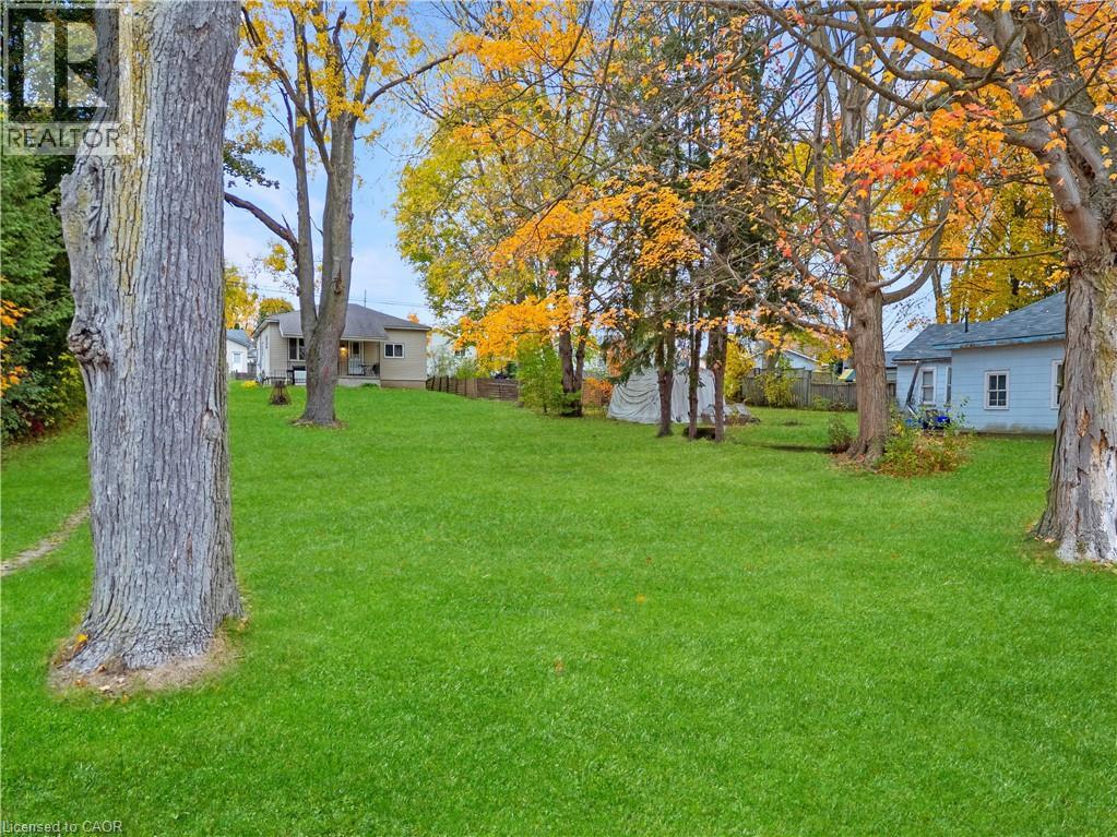 305 Hall Street, Ingersoll, Ontario  N5C 1V8 - Photo 2 - 40804000