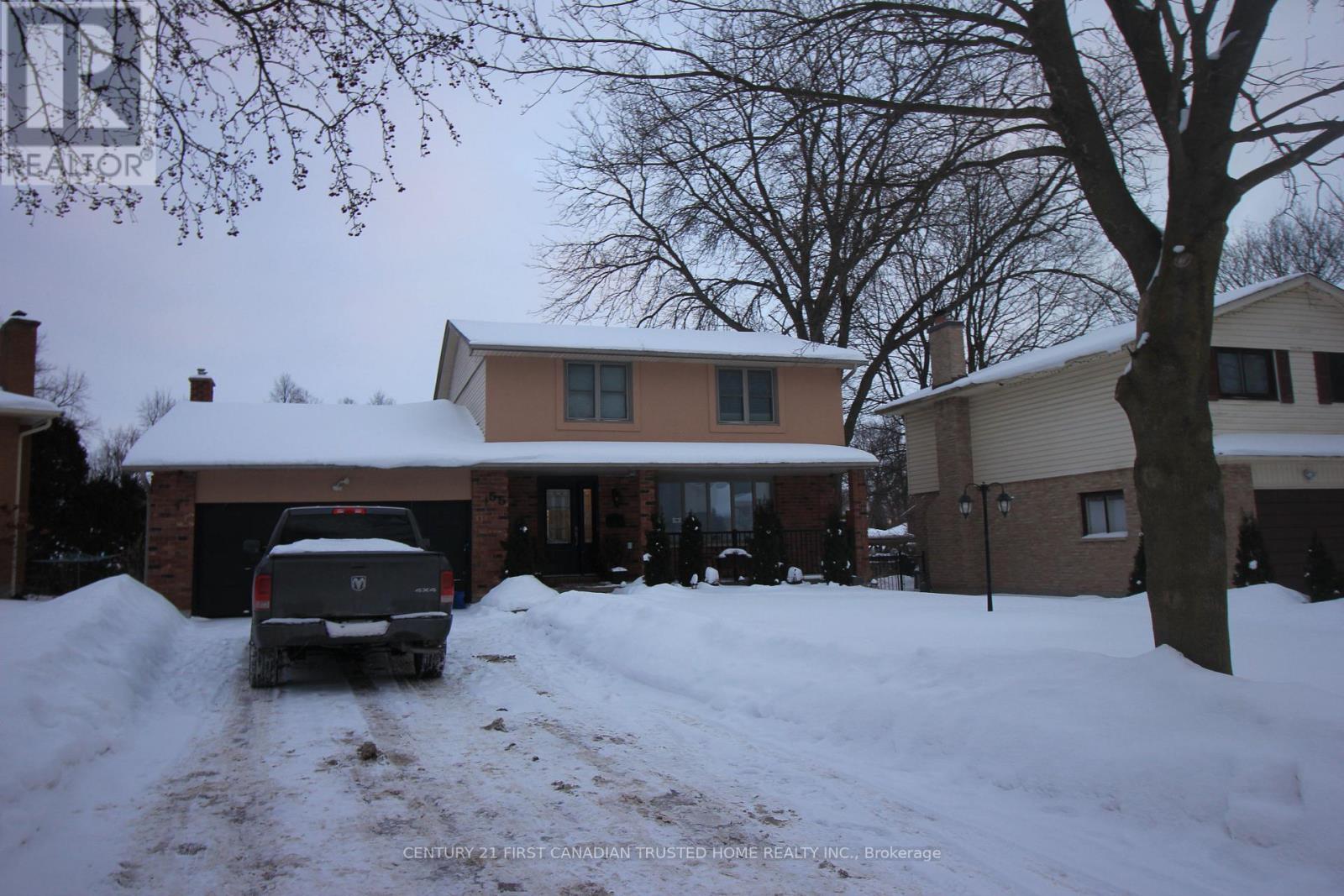 55 WENTWORTH COURT, London South, Ontario