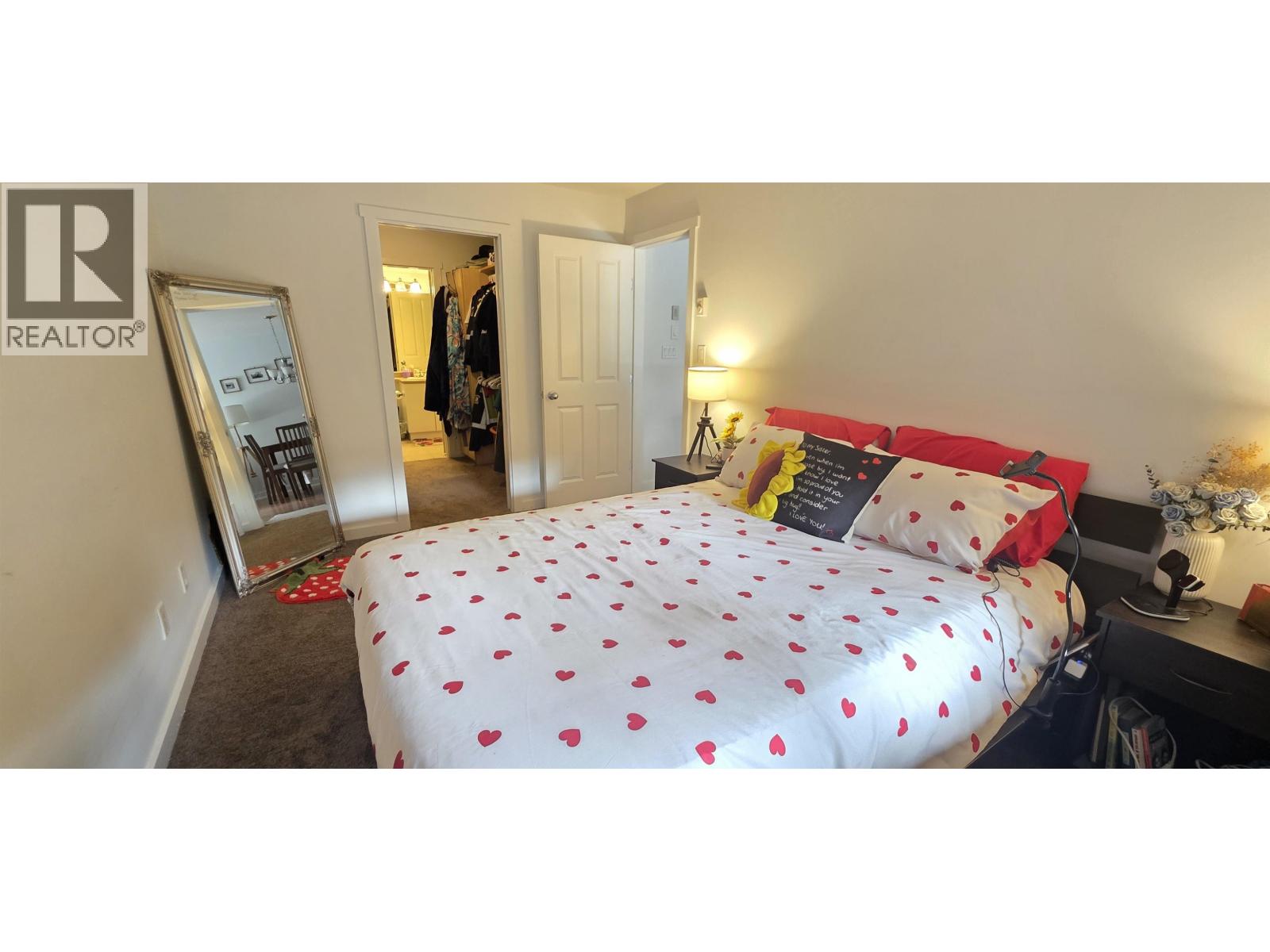 201 15 Smokey Smith Place, New Westminster, British Columbia  V3L 5V7 - Photo 10 - R3087551