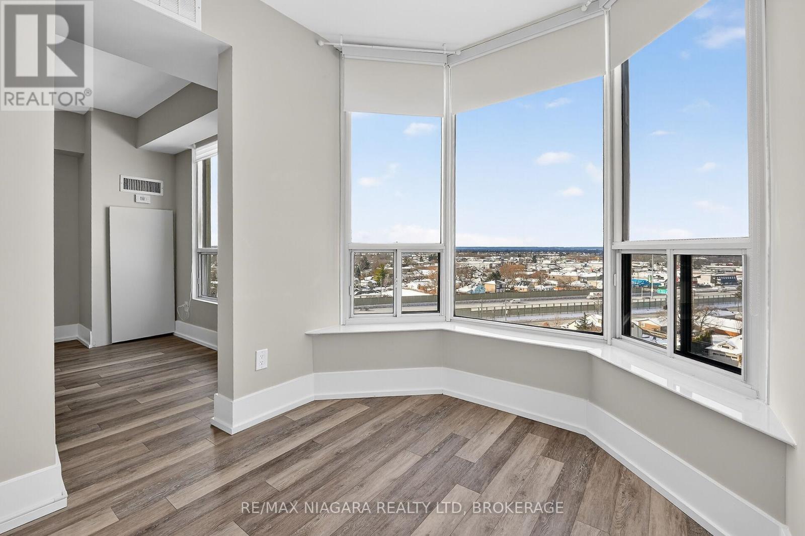 1108 - 81 Scott Street, St. Catharines, Ontario  L2N 7L5 - Photo 16 - X12777290