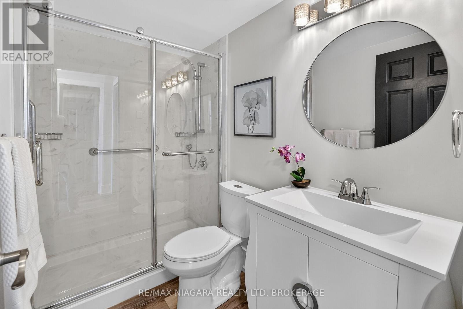 1108 - 81 Scott Street, St. Catharines, Ontario  L2N 7L5 - Photo 17 - X12777290