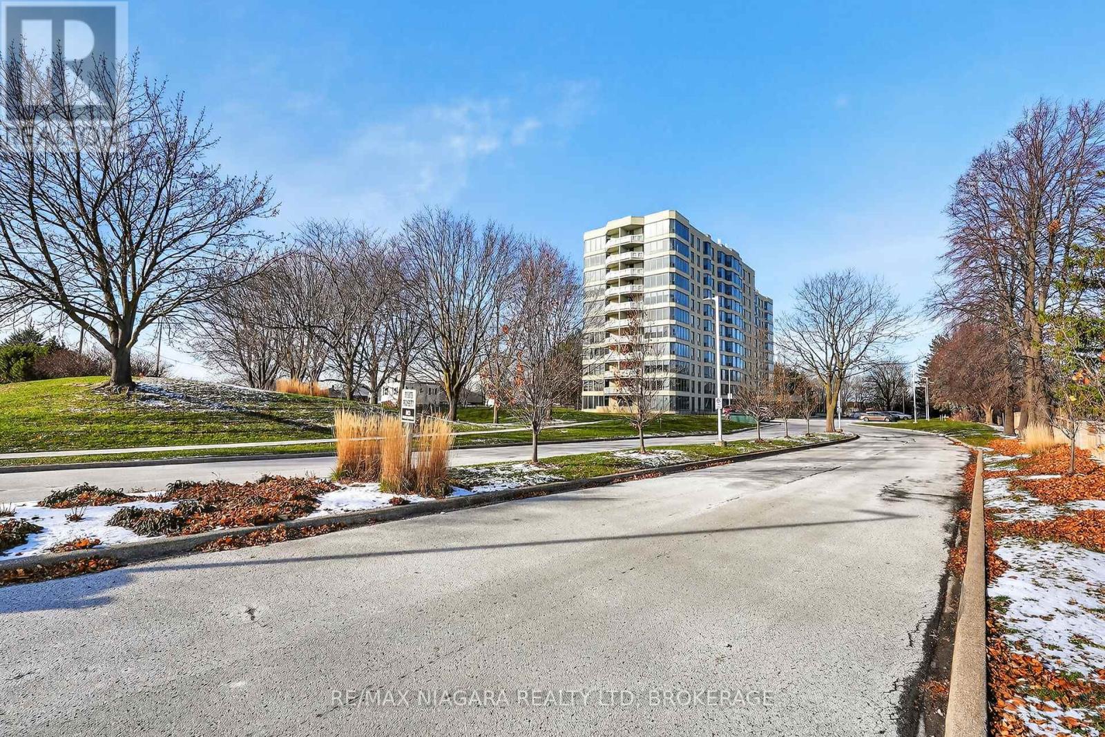 1108 - 81 Scott Street, St. Catharines, Ontario  L2N 7L5 - Photo 36 - X12777290