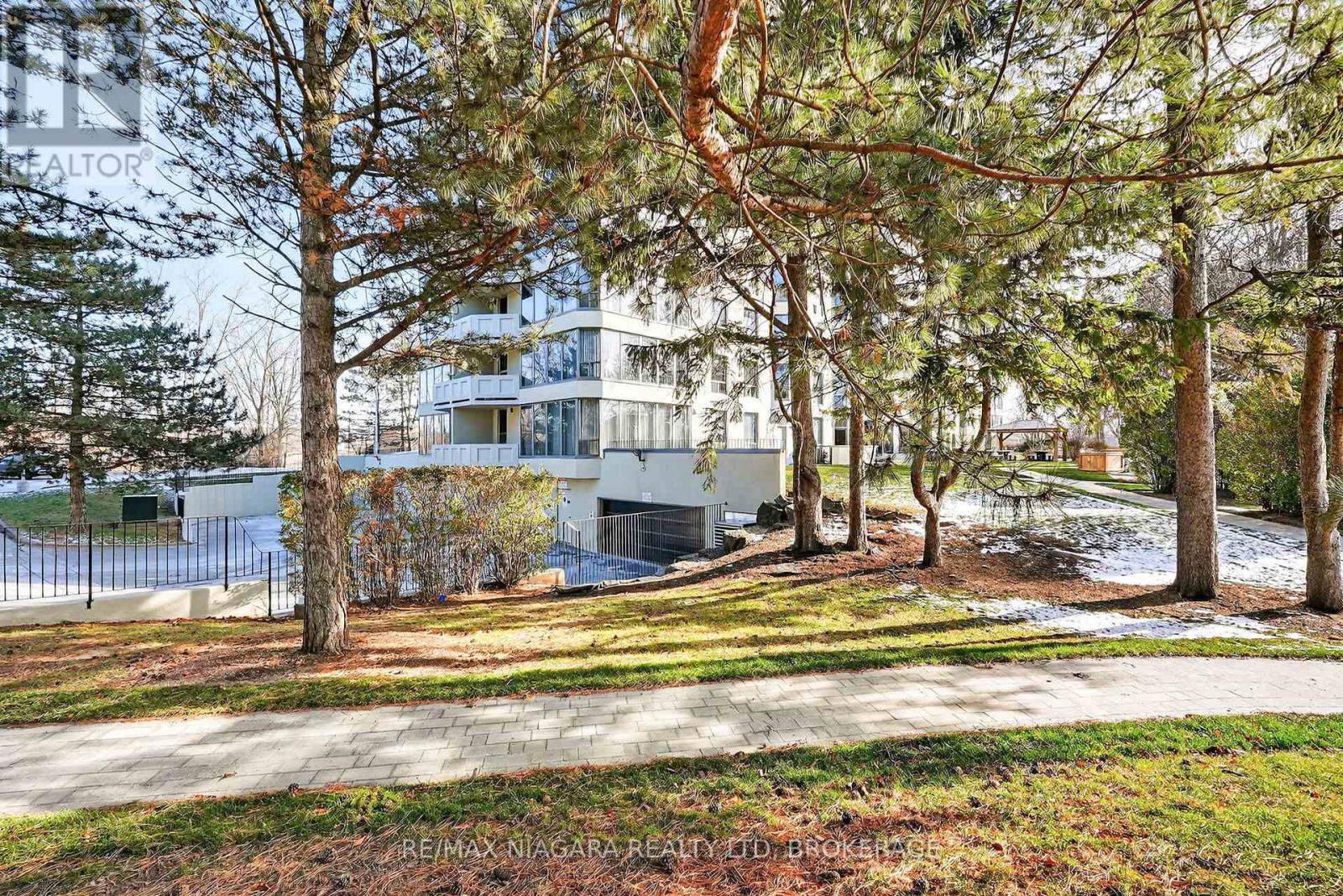 1108 - 81 Scott Street, St. Catharines, Ontario  L2N 7L5 - Photo 38 - X12777290