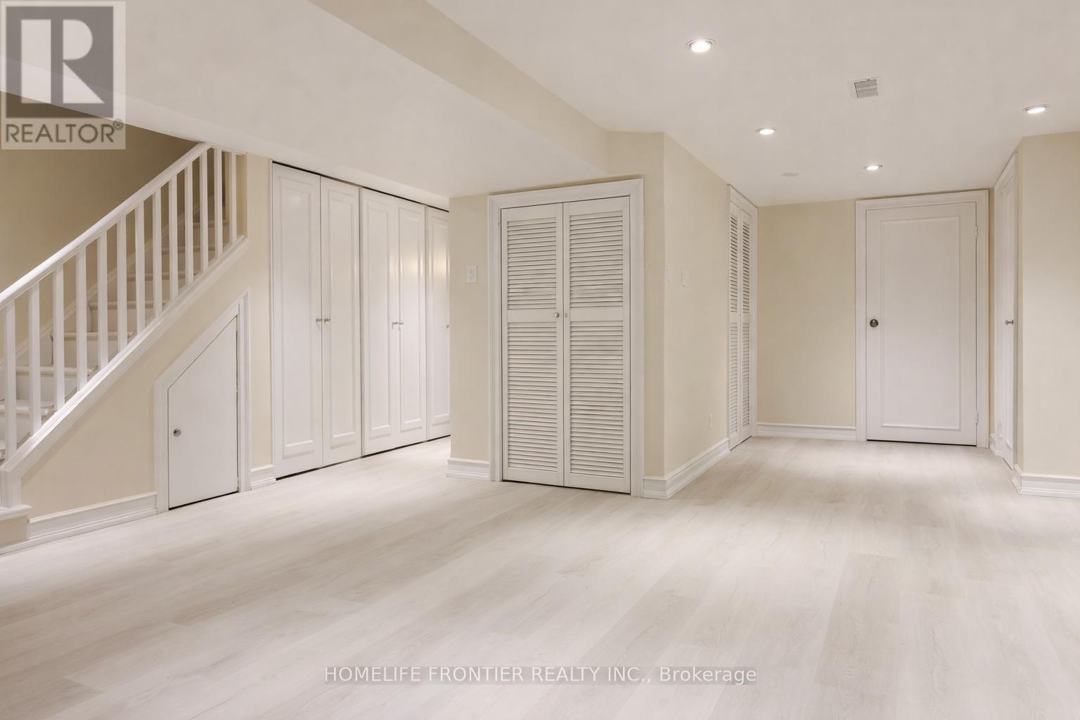 38 Henderson Avenue, Toronto, Ontario  M6J 2B8 - Photo 17 - C12765554