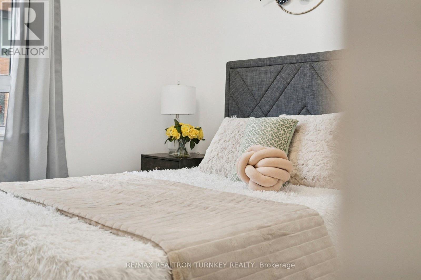 018 - 185 Deerfield Road, Newmarket, Ontario  L3Y 0G7 - Photo 20 - N12777152