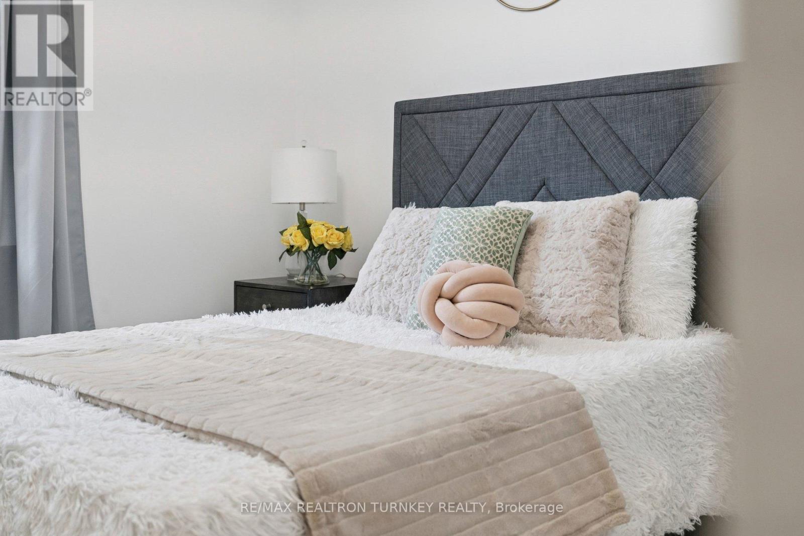 018 - 185 Deerfield Road, Newmarket, Ontario  L3Y 0G7 - Photo 24 - N12777152