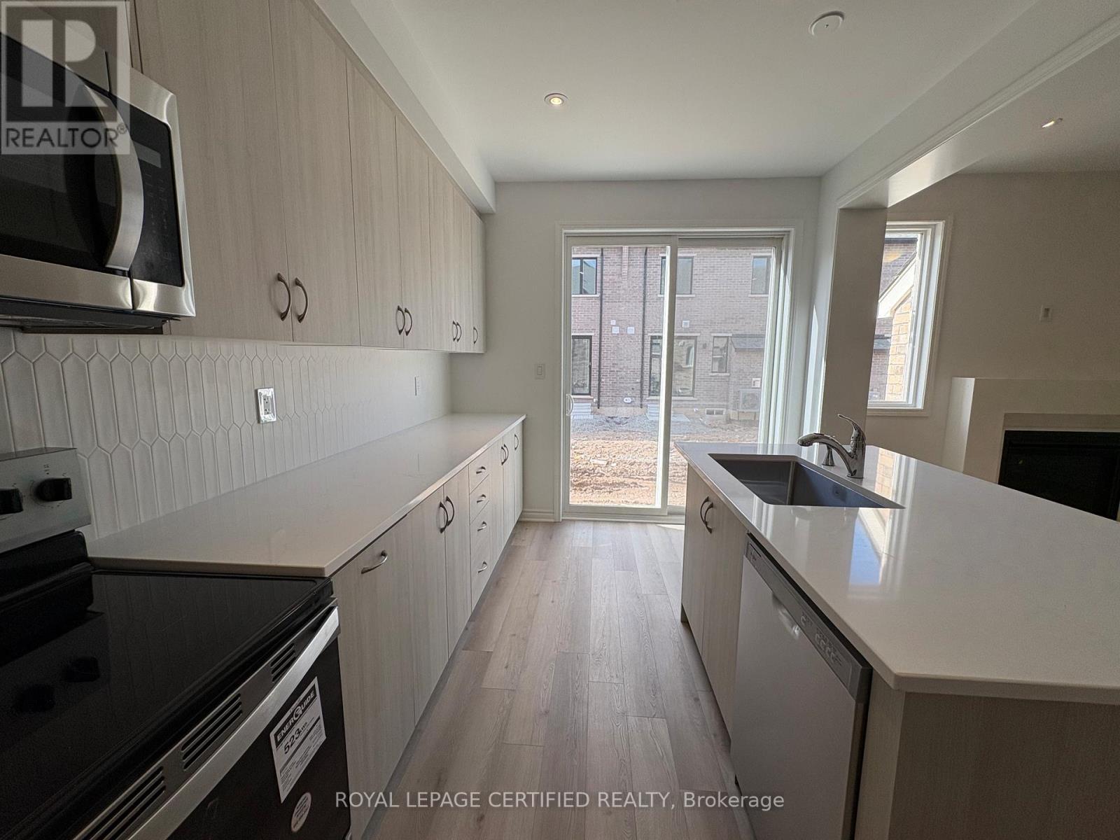 1368 Copley Court, Milton, Ontario  L9T 6J2 - Photo 14 - W12775476