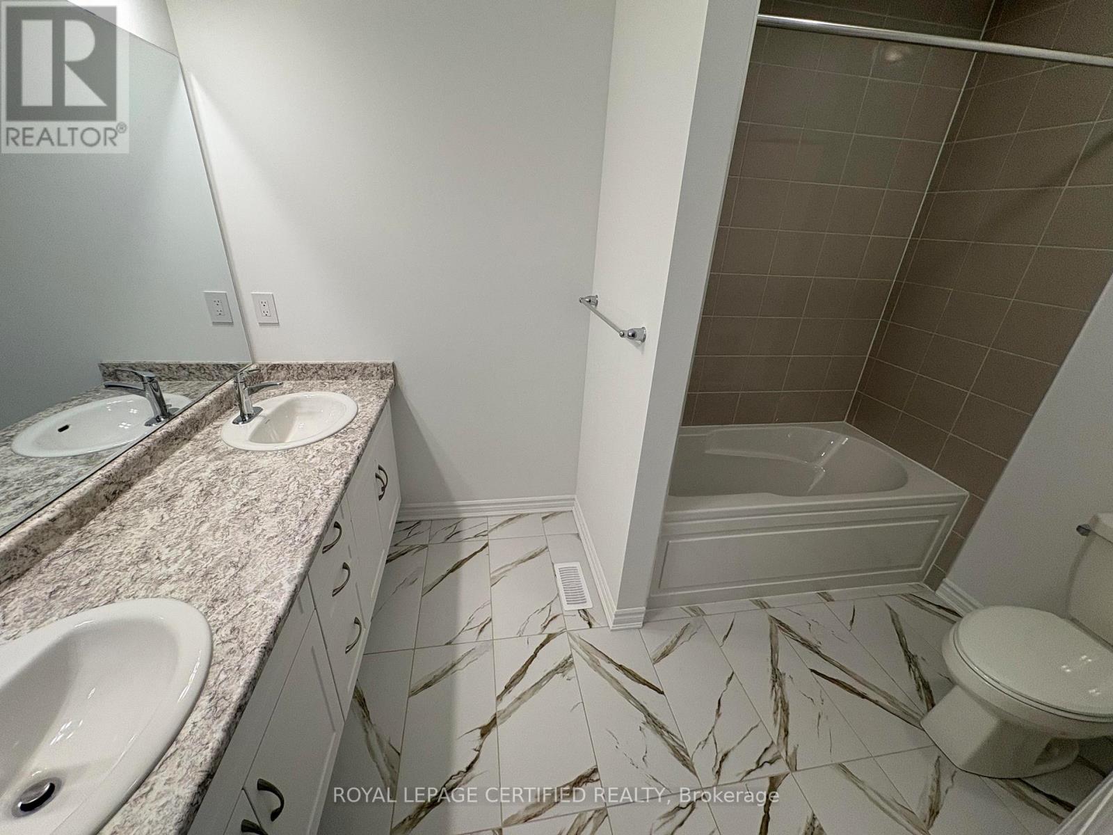 1368 Copley Court, Milton, Ontario  L9T 6J2 - Photo 38 - W12775476