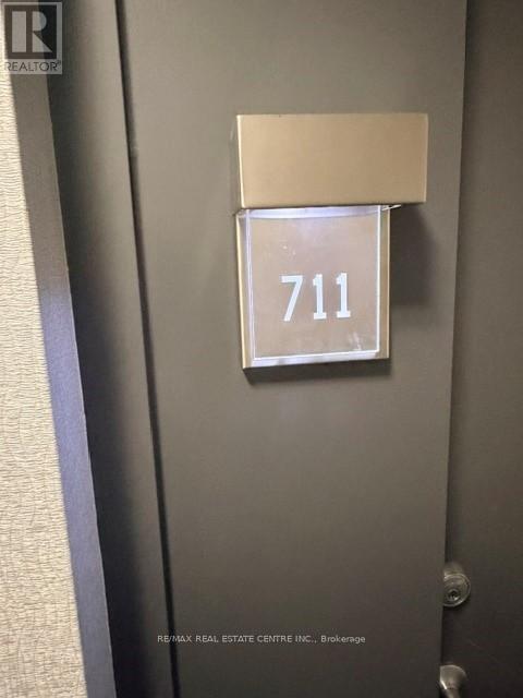 711 - 223 WEBB DRIVE, Mississauga, Ontario