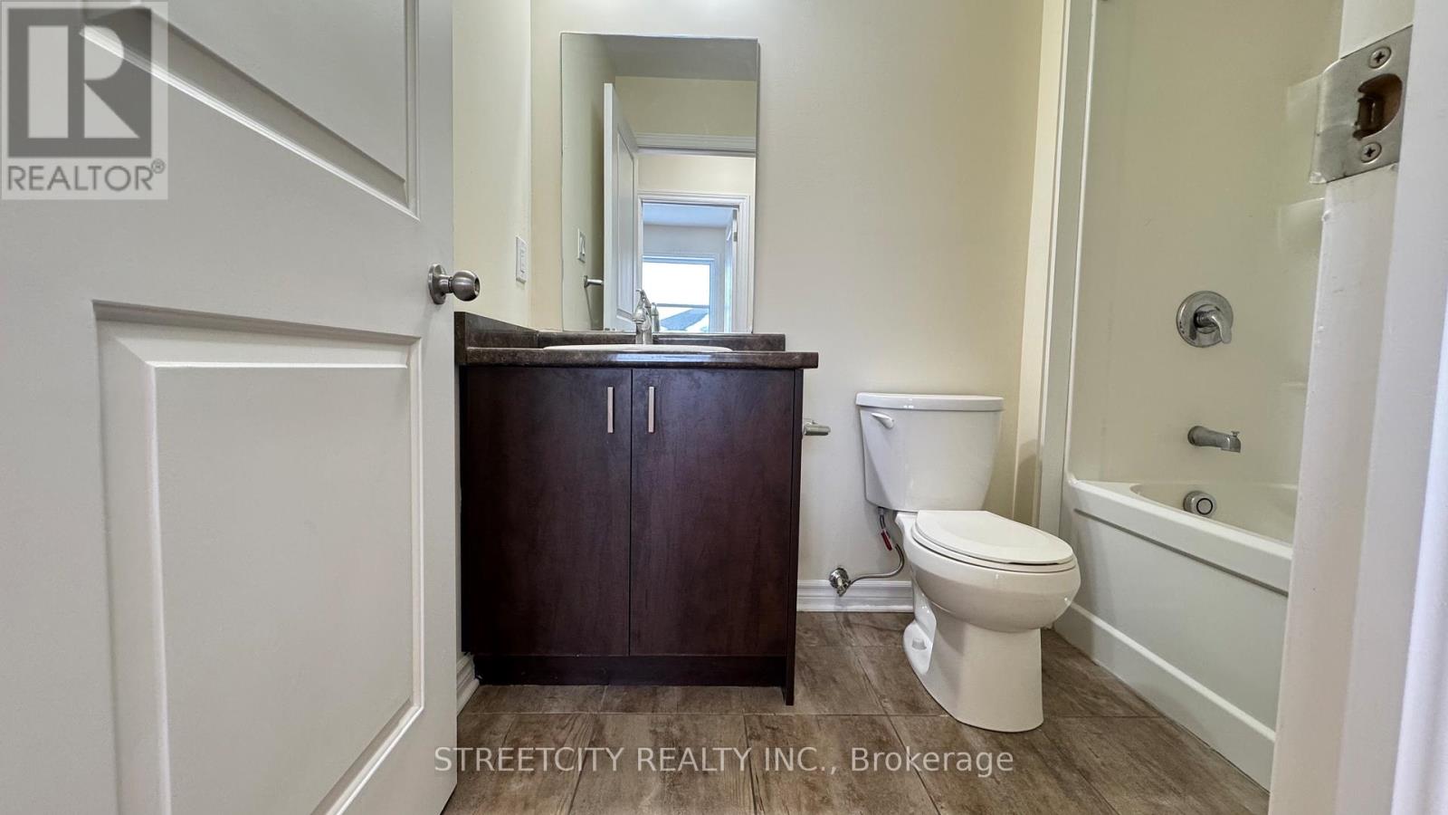 1357 Michael Circle, London East, Ontario  N5V 0B8 - Photo 27 - X12776678