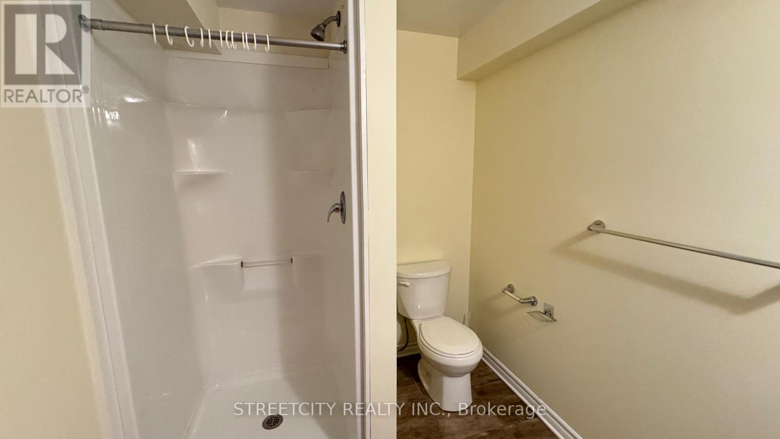 1357 Michael Circle, London East, Ontario  N5V 0B8 - Photo 39 - X12776678