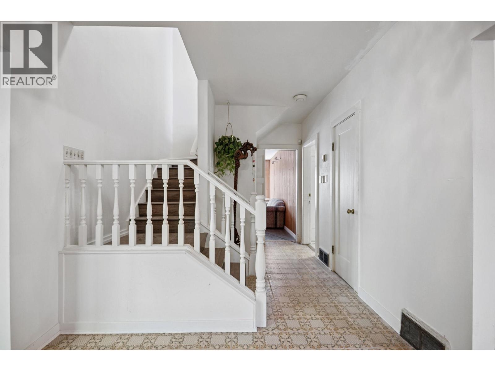 4470 Osler Street, Vancouver, British Columbia  V6H 2X9 - Photo 6 - R3088628