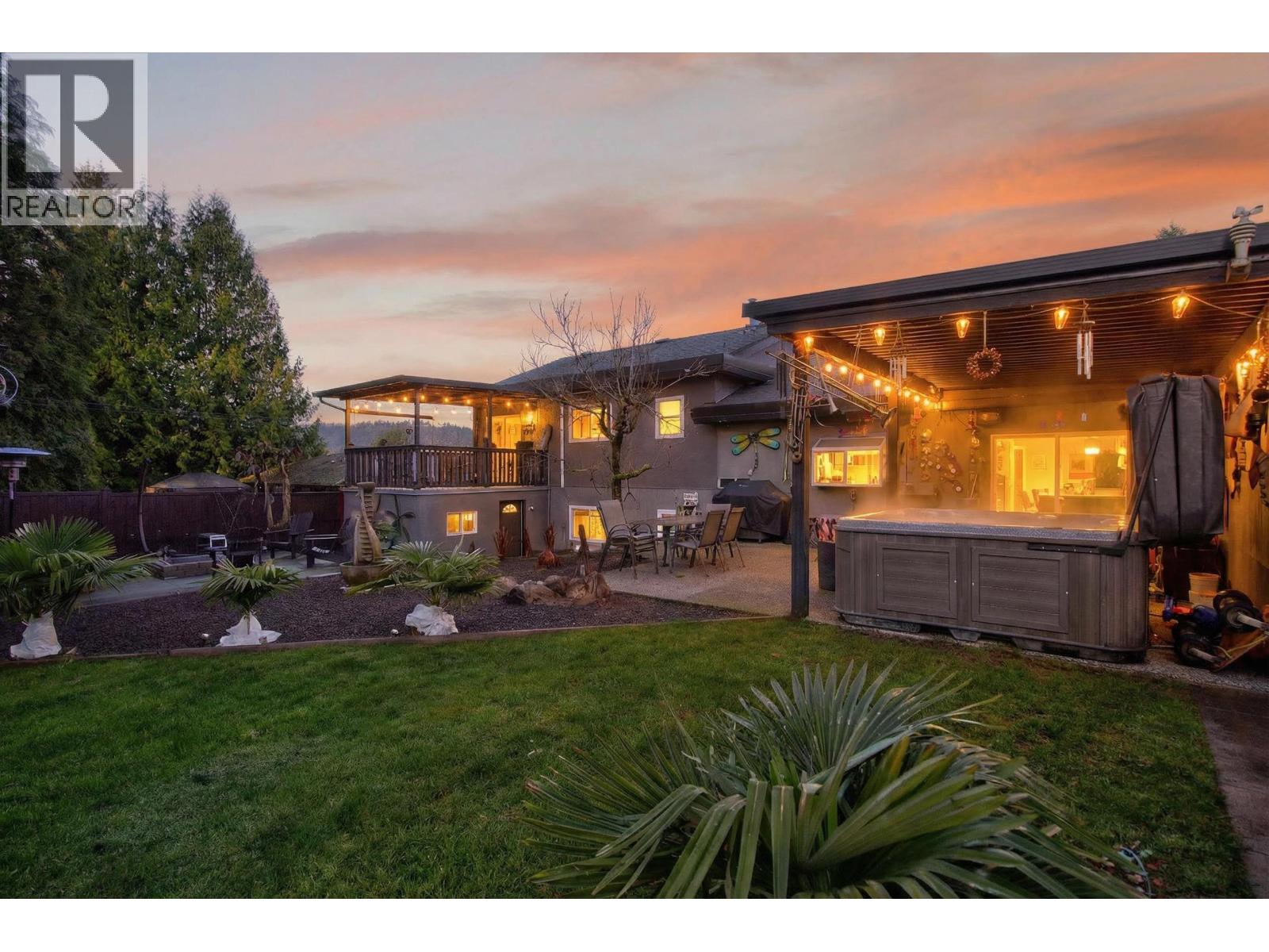 928 Stanton Avenue, Coquitlam, British Columbia  V3J 4V2 - Photo 2 - R3088647