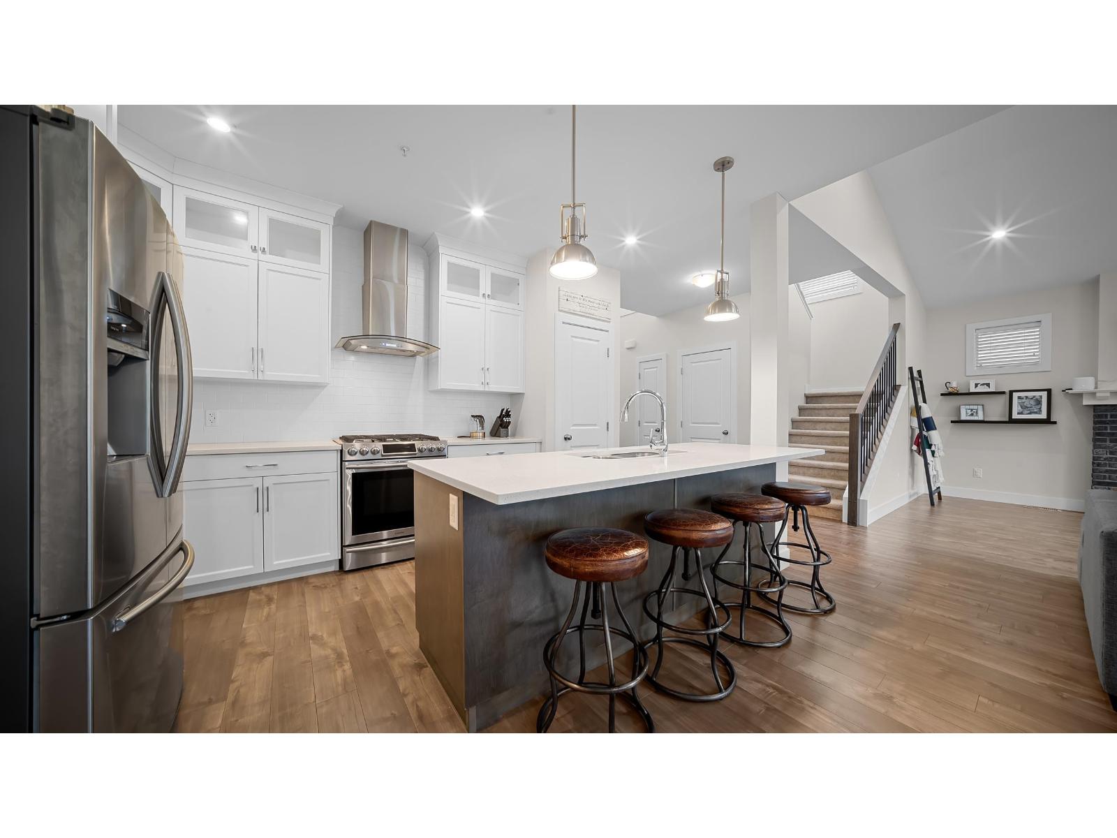 50300 Kensington Drive, Eastern Hillsides, Chilliwack, British Columbia  V4Z 1J5 - Photo 3 - R3088526