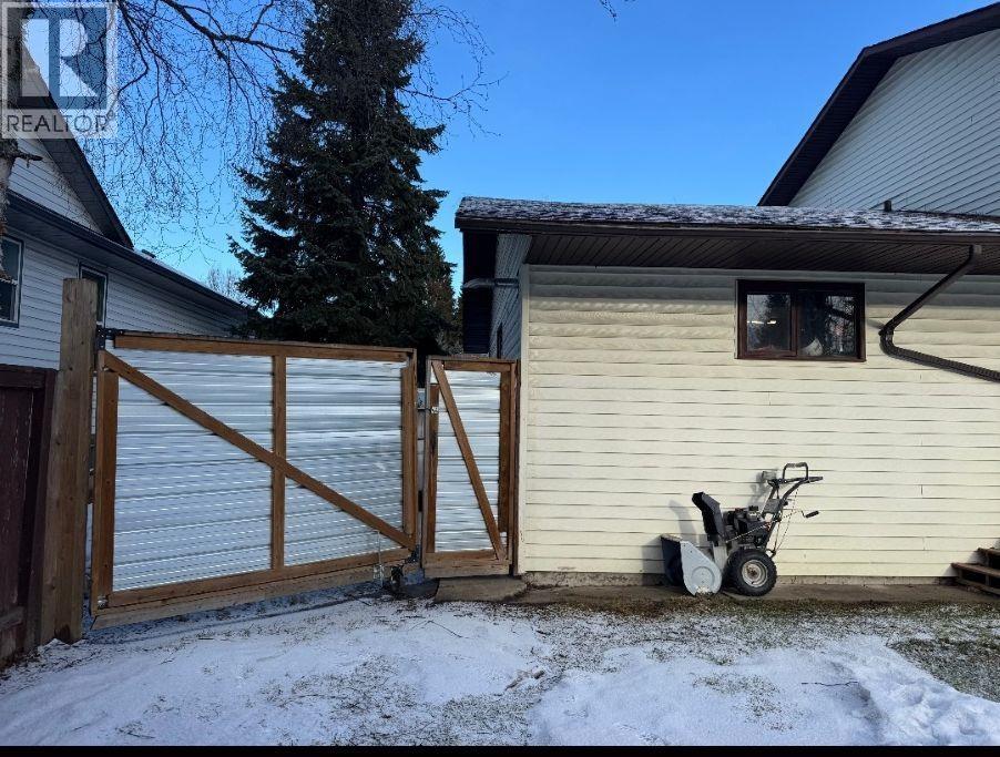 3067 Whitesail Place, Prince George, British Columbia  V2K 4E3 - Photo 7 - R3088633