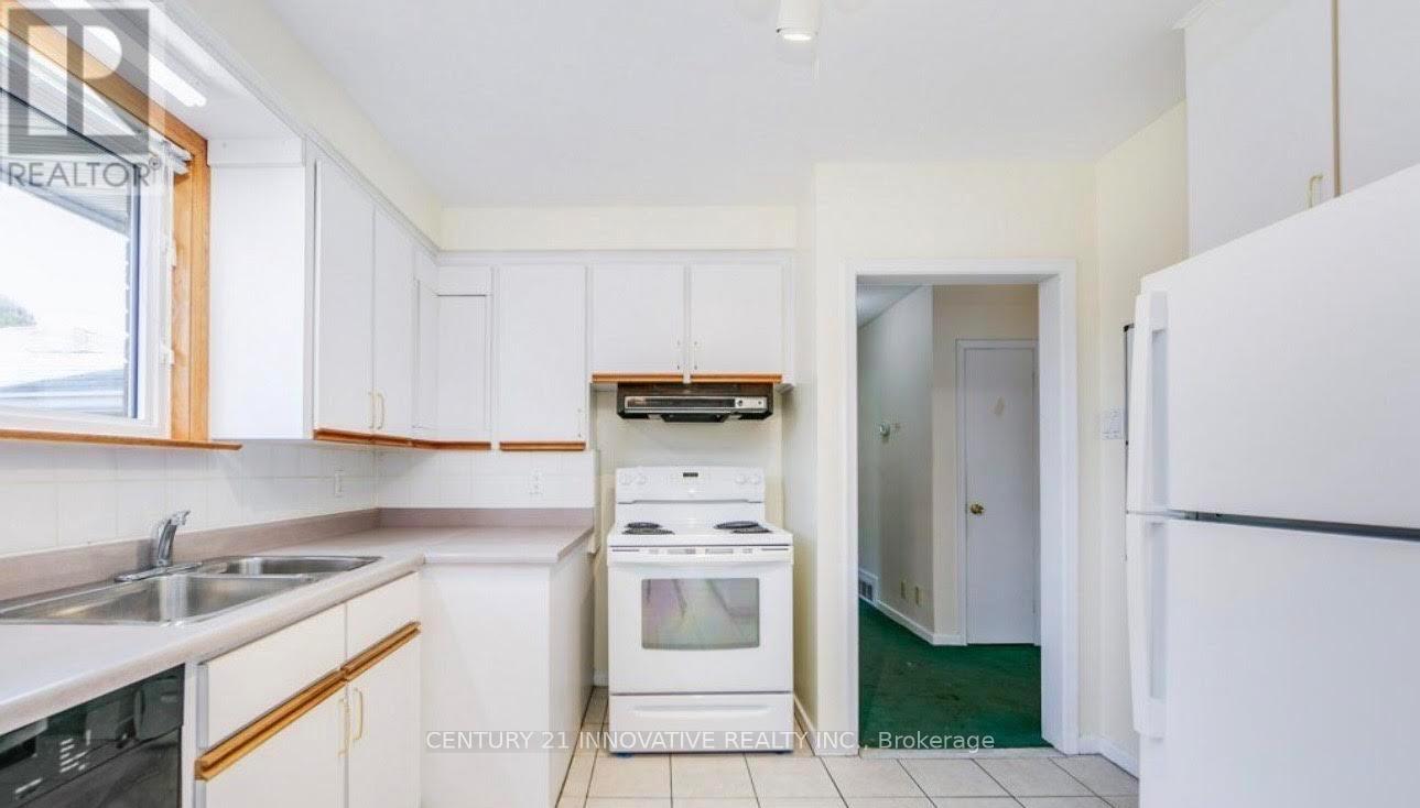 Main Floor - 94 Broadlands Boulevard, Toronto, Ontario  M3A 1J7 - Photo 22 - C12777288