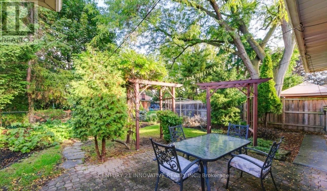 Main Floor - 94 Broadlands Boulevard, Toronto, Ontario  M3A 1J7 - Photo 5 - C12777288