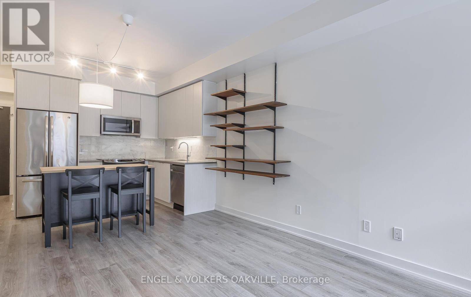 525 - 50 Bruyeres Mews, Toronto (Niagara), Ontario  M5V 0H8 - Photo 10 - C12777294