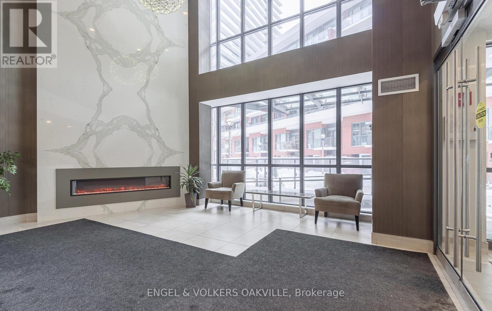 525 - 50 Bruyeres Mews, Toronto (Niagara), Ontario  M5V 0H8 - Photo 6 - C12777294