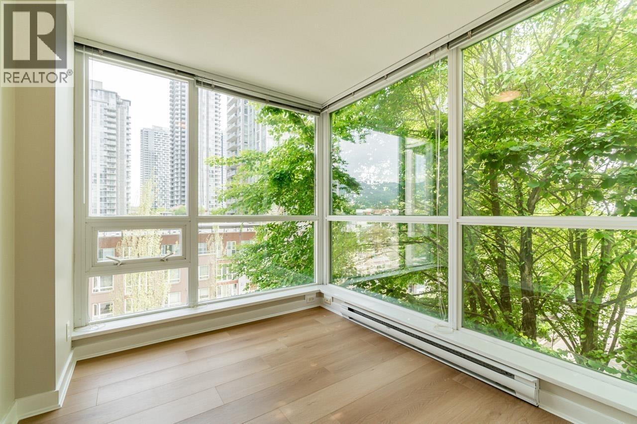 705 2978 Glen Drive, Coquitlam, British Columbia  V3B 0C3 - Photo 16 - R3083239