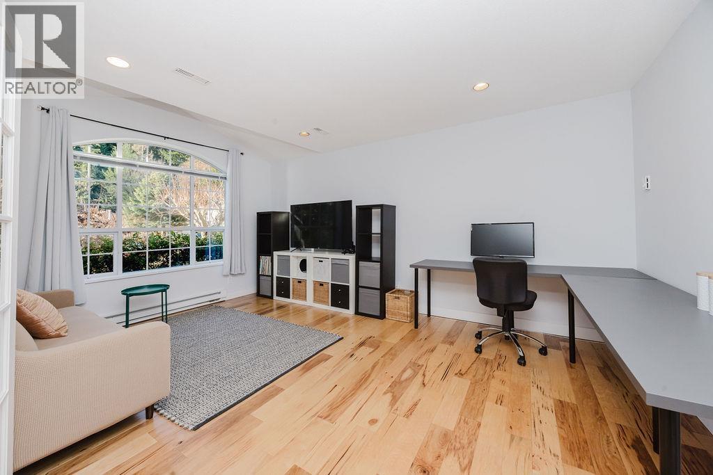 486 Ocean View Drive, Gibsons, British Columbia  V0N 1V5 - Photo 7 - R3088608