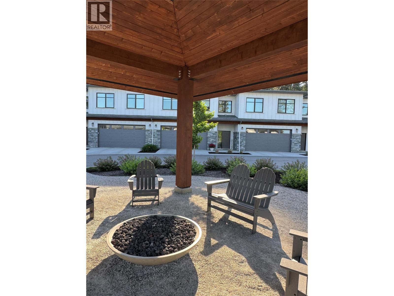 1979 Country Club Drive Unit# 20, Kelowna, British Columbia  V1V 0H6 - Photo 33 - 10375443