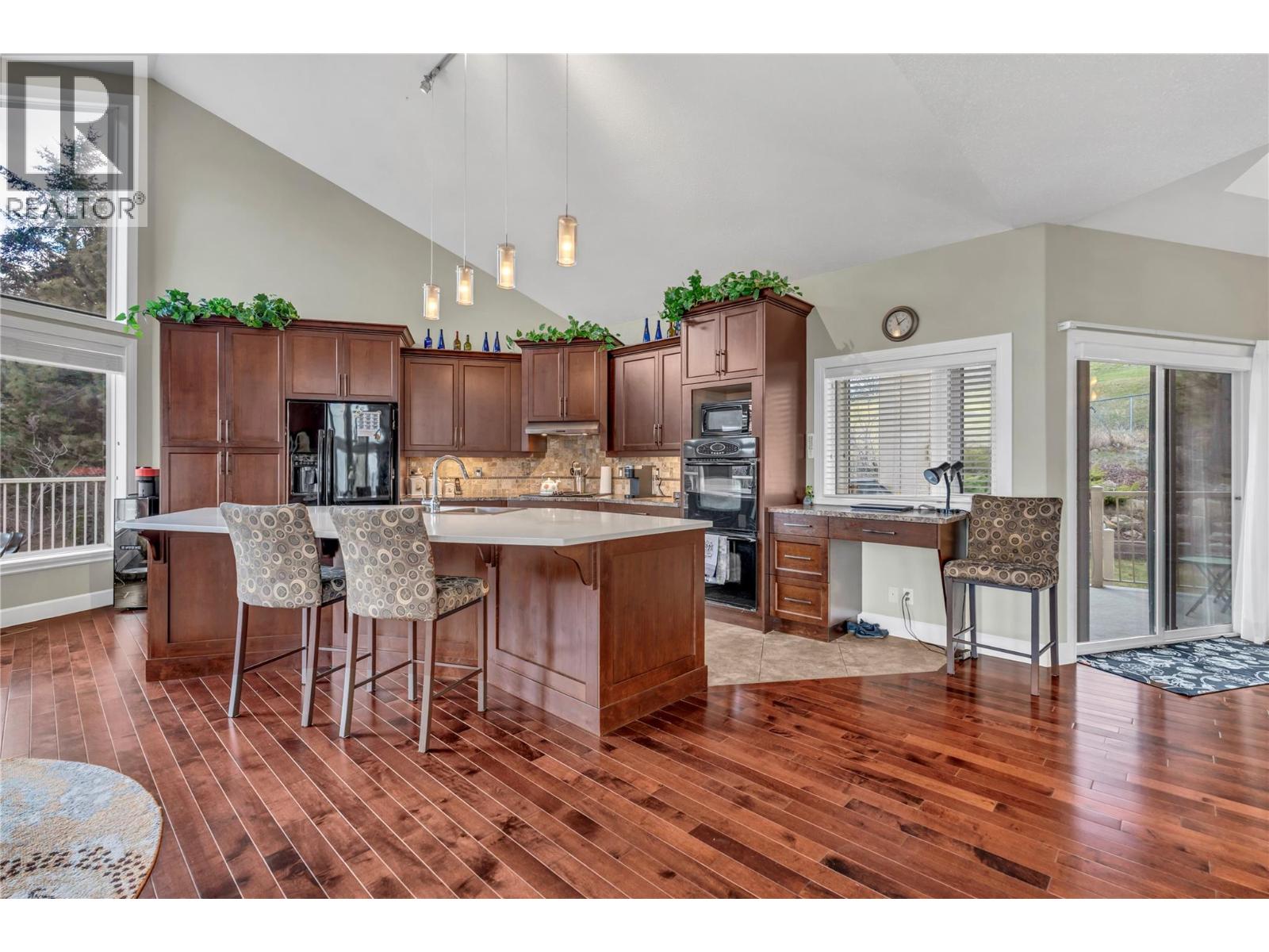 136 Sumac Ridge Drive, Summerland, British Columbia  V0H 1Z6 - Photo 5 - 10375473