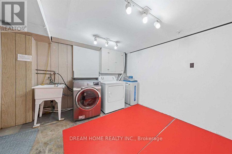 302 Crosby Avenue, Richmond Hill, Ontario  L4C 2R6 - Photo 25 - N12777238