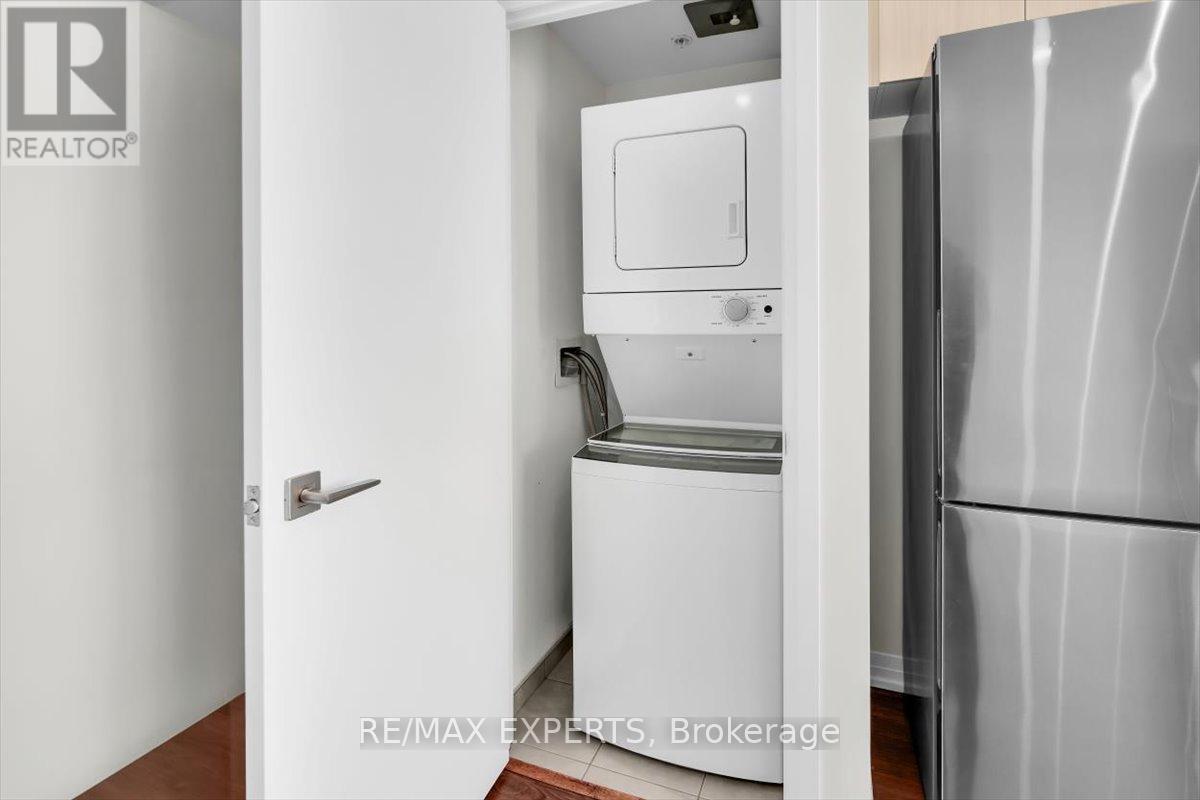 416 Browns Line W, Toronto, Ontario  M8W 0C3 - Photo 21 - W12777236