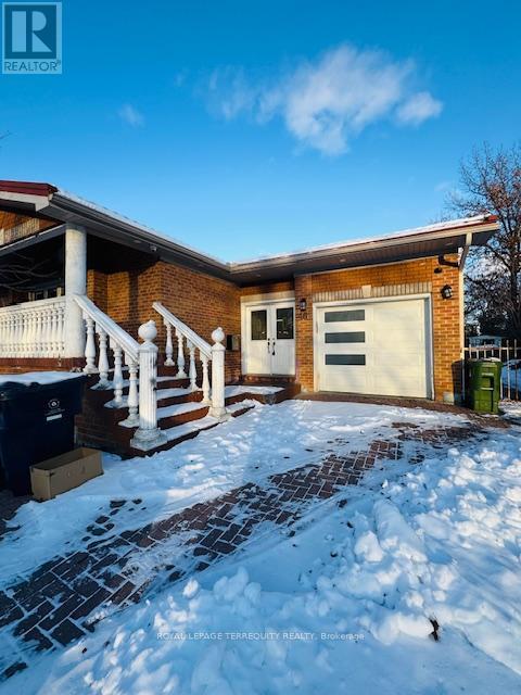 46 Orpington Crescent, Toronto, Ontario  M9V 3E4 - Photo 3 - W12777268