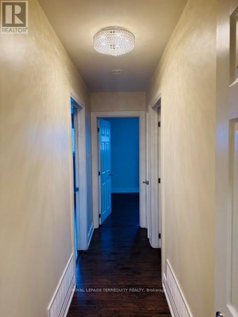 46 Orpington Crescent, Toronto, Ontario  M9V 3E4 - Photo 8 - W12777268