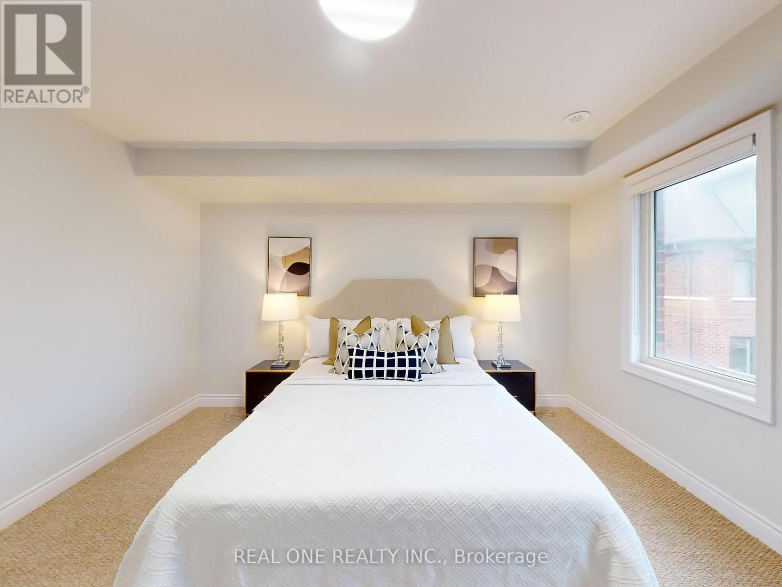 2161 Lillykin Street, Oakville, Ontario  L6H 0N2 - Photo 12 - W12777270