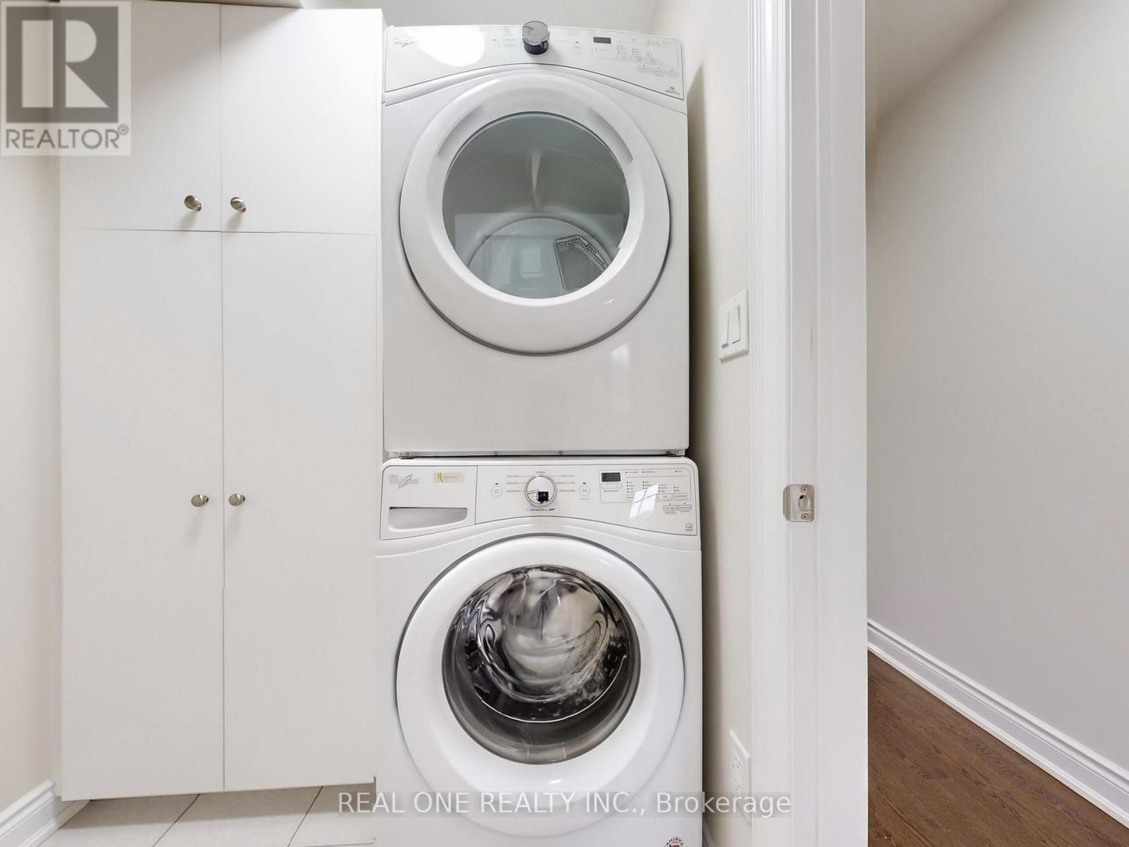 2161 Lillykin Street, Oakville, Ontario  L6H 0N2 - Photo 25 - W12777270