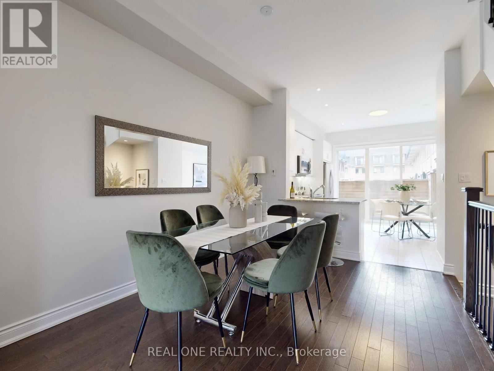 2161 Lillykin Street, Oakville, Ontario  L6H 0N2 - Photo 6 - W12777270