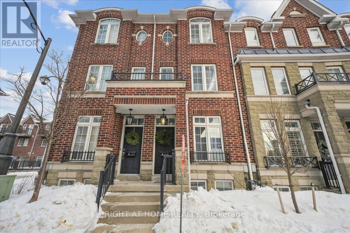 Th 2 - 101 The Queensway Avenue S, Toronto, Ontario  M8Z 0H1 - Photo 2 - W12777274