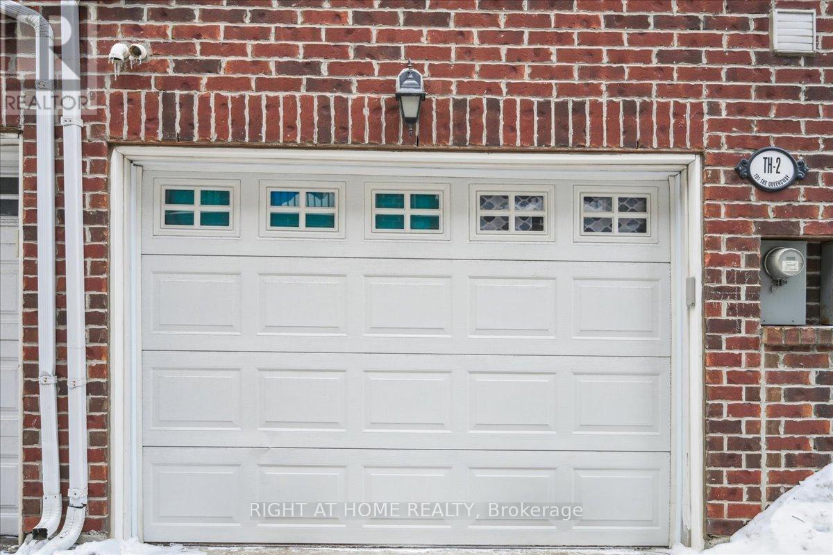 Th 2 - 101 The Queensway Avenue S, Toronto, Ontario  M8Z 0H1 - Photo 31 - W12777274